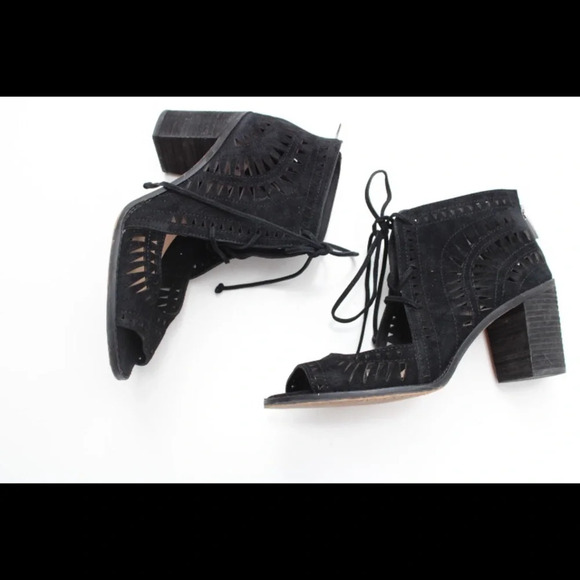 Vince Camuto cutout booties - Picture 4 of 13